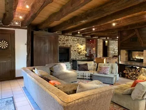 Logis Du Lac A Madic 0*,  France